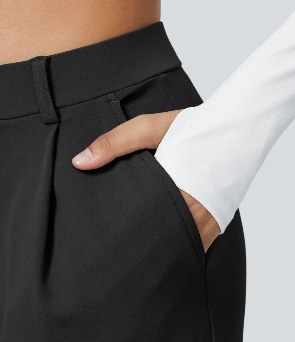Pantalon tailleur ALARA Flex™ DayStretch à taille haute, coupe droite, avec poches pratiques.